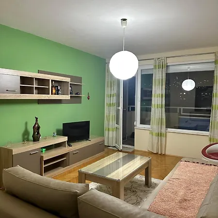 M Apartment *